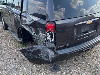 2015 Chevrolet Tahoe LT - Primary Damage Right Image